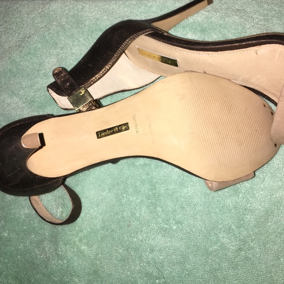 Shoes - Picture 4 of 4